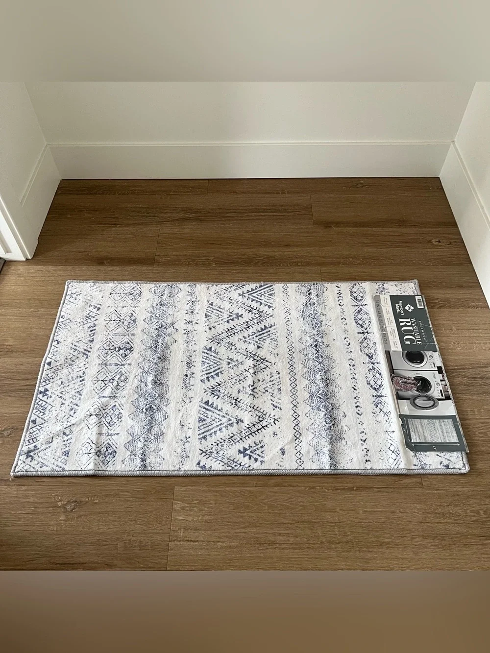 NWT Member's Mark Everwash Washable Accent Rug, 2'x 3'7